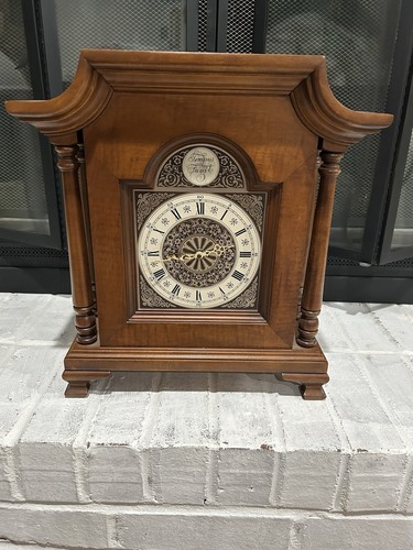Tempus fugit mantle click - tempus,
